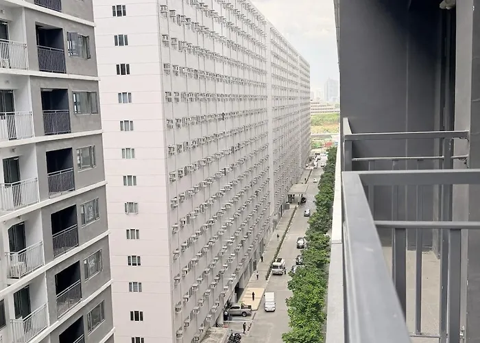 Shore3 Residences Rm 1262 Spacious Big Cut Unit By Prime Moa Apartment *