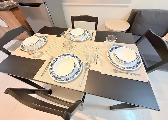 Shore3 Residences Rm 1262 Spacious Big Cut Unit By Prime Moa *