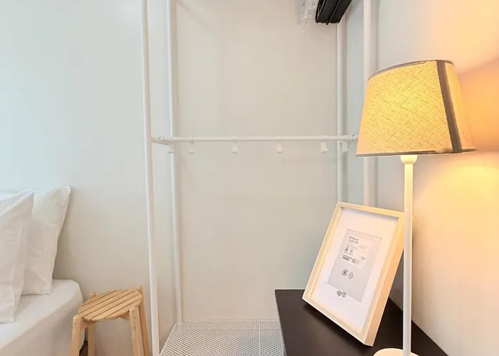 Shore3 Residences Rm 1262 Spacious Big Cut Unit By Prime Moa *