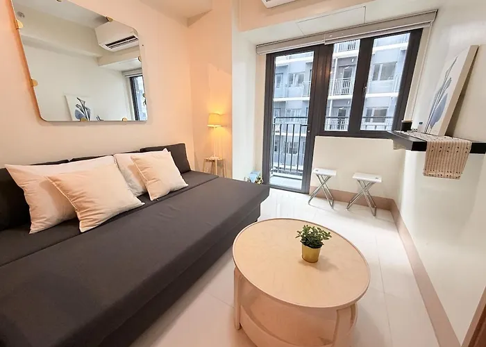 Shore3 Residences Rm 1262 Spacious Big Cut Unit By Prime Moa *